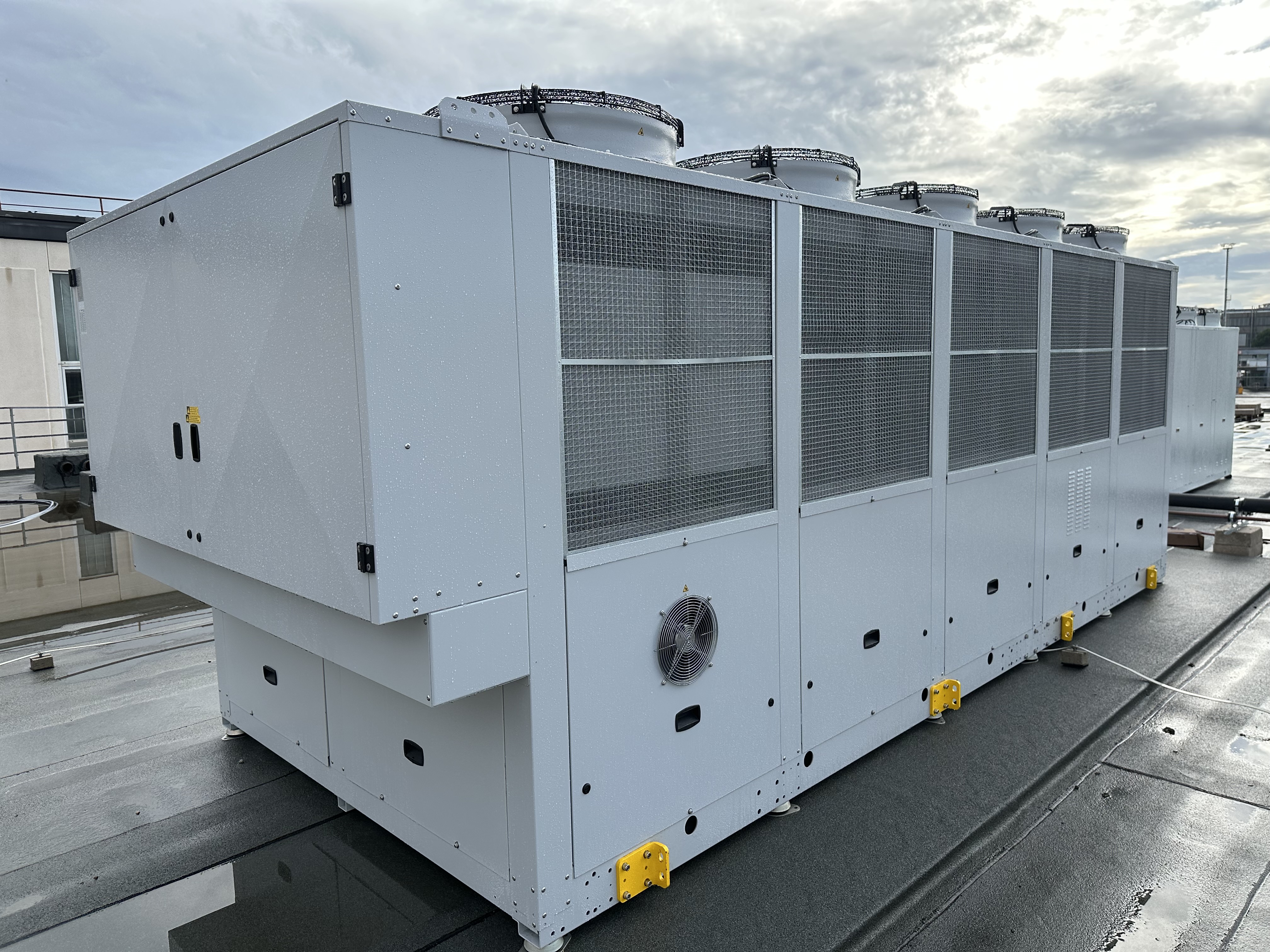 Installazione di centrali frigorifere e gruppi chiller