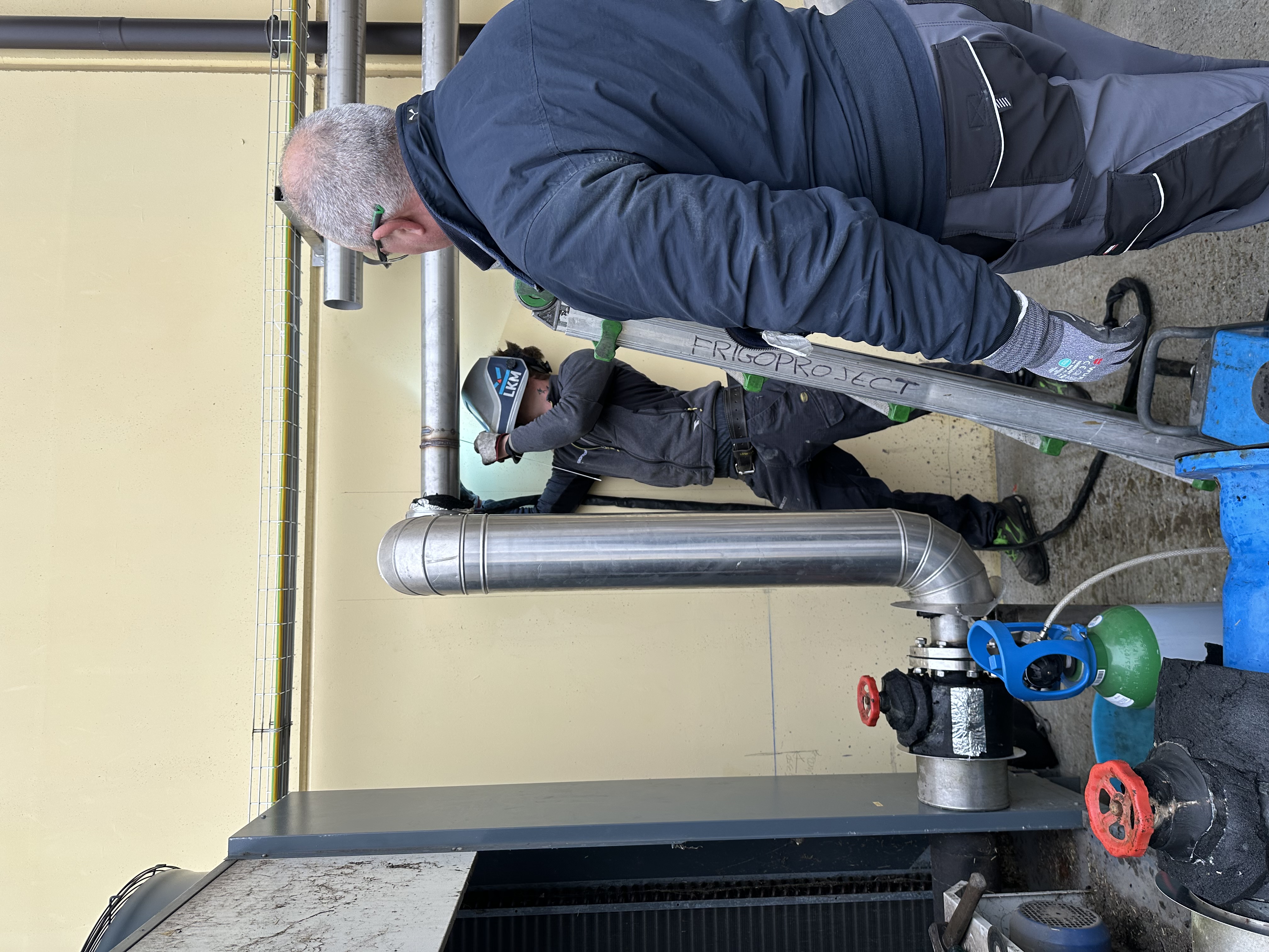 Fasi di cantiere, installazione e saldatura linee frigorifere